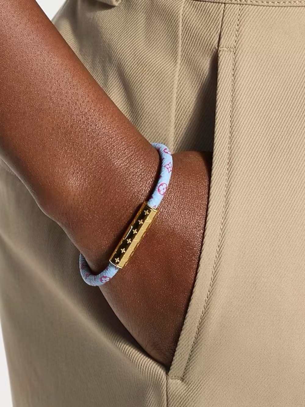 ✨NEW✨Louis Vuitton 2026 Monogram LV Confidential Bracelet 17 cm - Light Blue